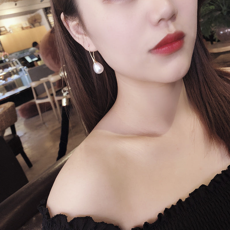 Waterdrop pearl simple Earrings