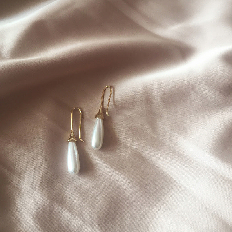 Waterdrop pearl simple Earrings